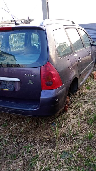 Dezmembrez Peugeot 306